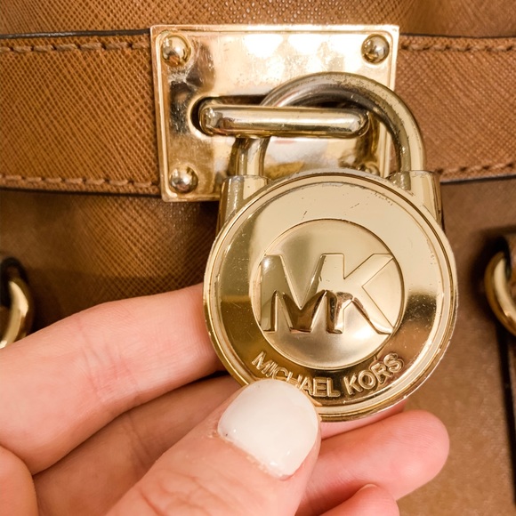 ✨SOLD✨Michael Kors Hamilton Bag - Picture 5 of 6